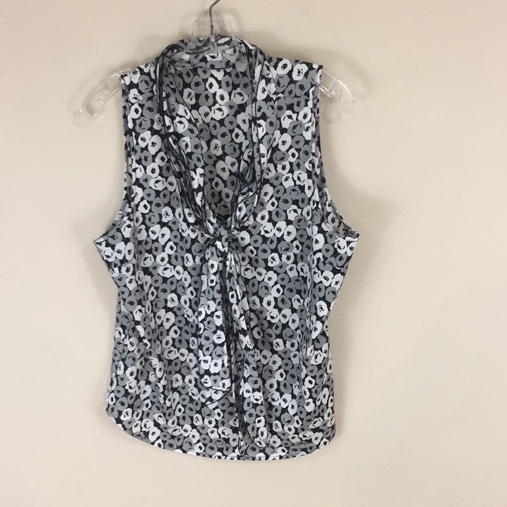 New York & Co Sleeveless Black Gray White Floral Top with Tie Size Large